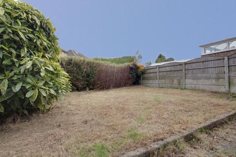 66 Carr Manor Drive, Leeds, LS17 5AU