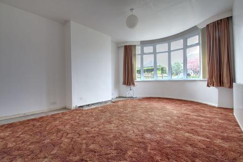 66 Carr Manor Drive, Leeds, LS17 5AU