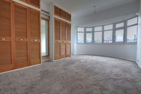 66 Carr Manor Drive, Leeds, LS17 5AU