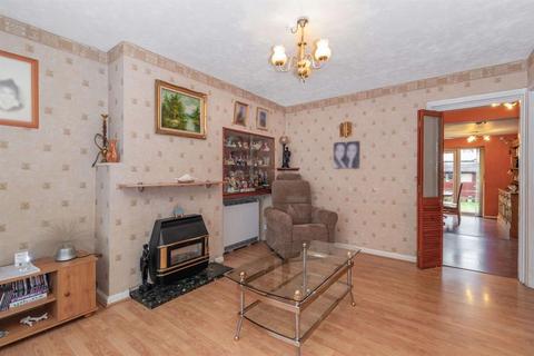 20 Warburton Road, Twickenham, TW2 6EP
