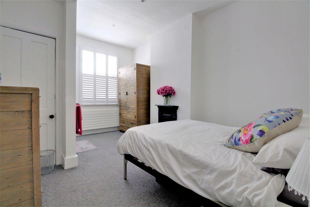 Bedroom 3 (Double)