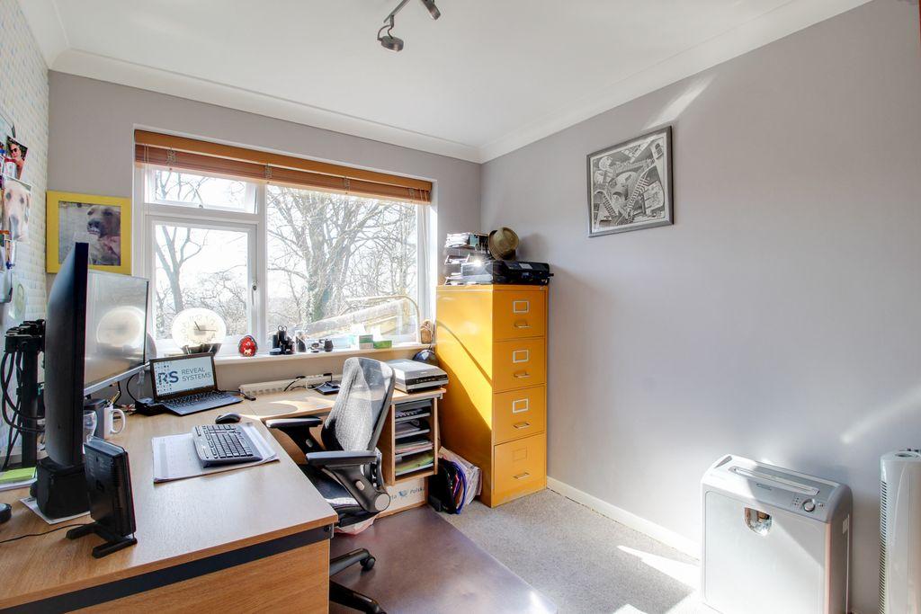 Bedroom 4 (Double)