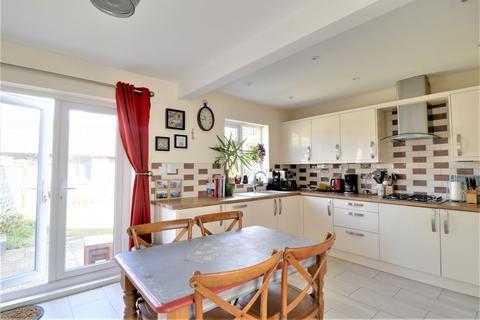 18 Furlong Lane, Alrewas, Burton-on-trent, DE13 7EE