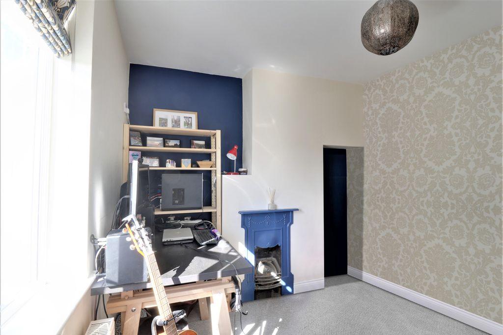Bedroom 3 (Double)