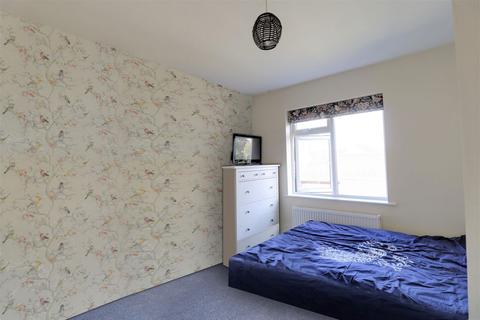 18 Furlong Lane, Alrewas, Burton-on-trent, DE13 7EE