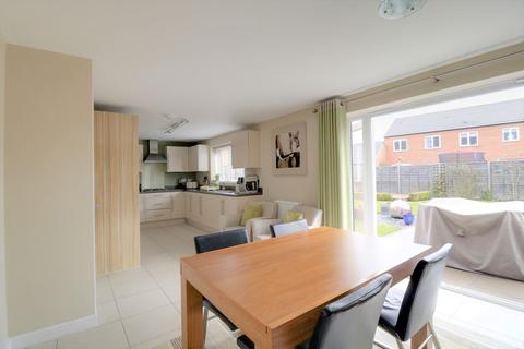 8 Sutton Crescent, Barton Under Needwood, Burton-on-trent, DE13 8FE