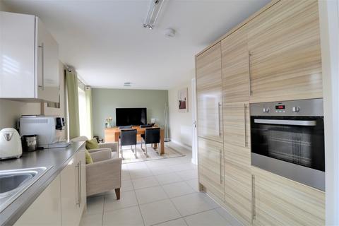 8 Sutton Crescent, Barton Under Needwood, Burton-on-trent, DE13 8FE