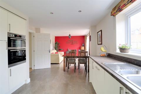 1 Causer Road, Barton Under Needwood, Burton-on-trent, DE13 8FD