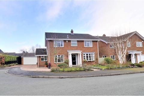 13 Fallowfield Drive, Barton Under Needwood, Burton-on-trent, DE13 8DH