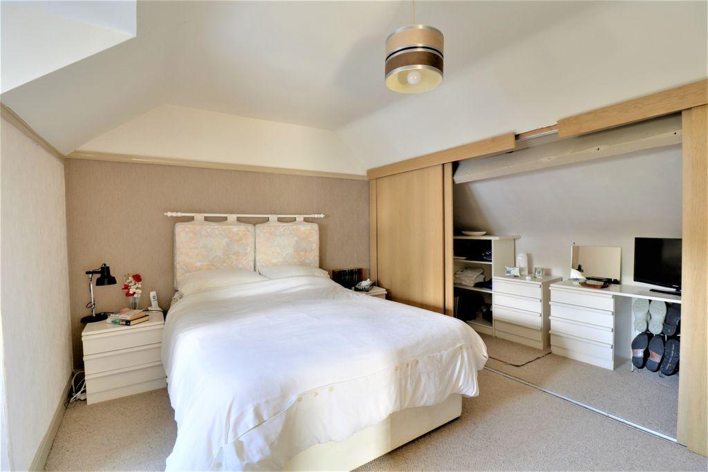 Bedroom 1 (Double)