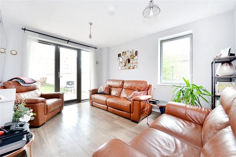 11 Fife Road, London, E16 1XP