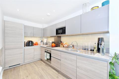 11 Fife Road, London, E16 1XP