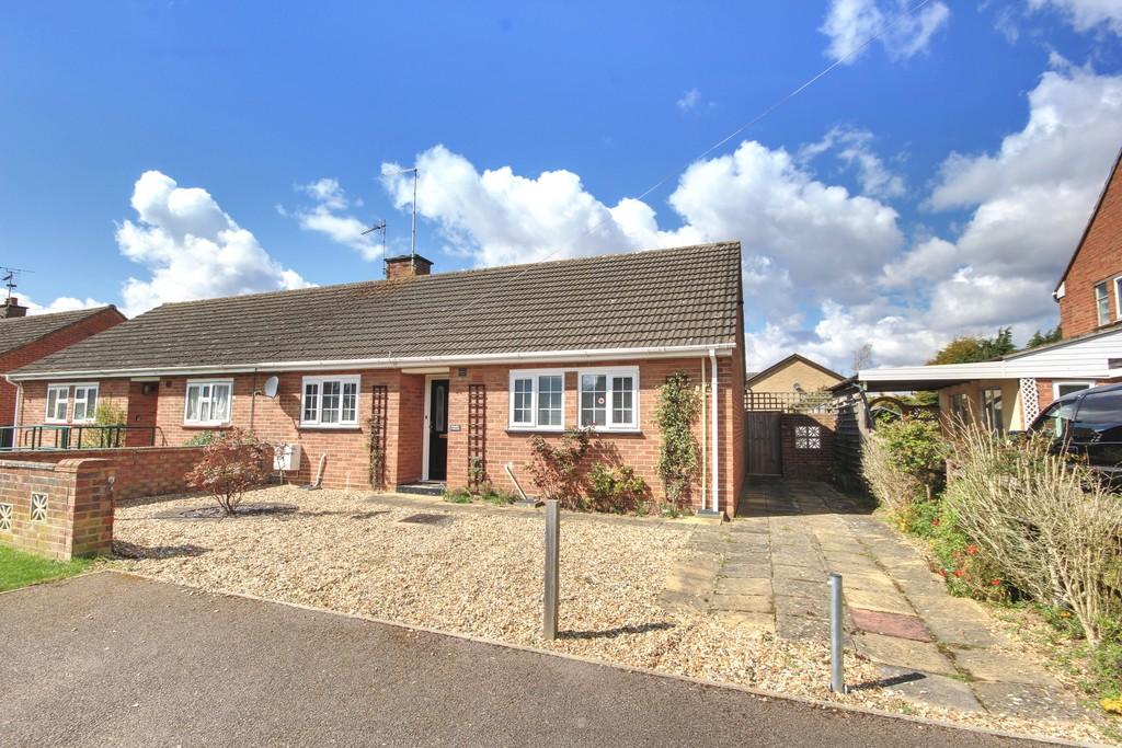 Feoffees Road, Somersham 2 bed semidetached bungalow £245,000