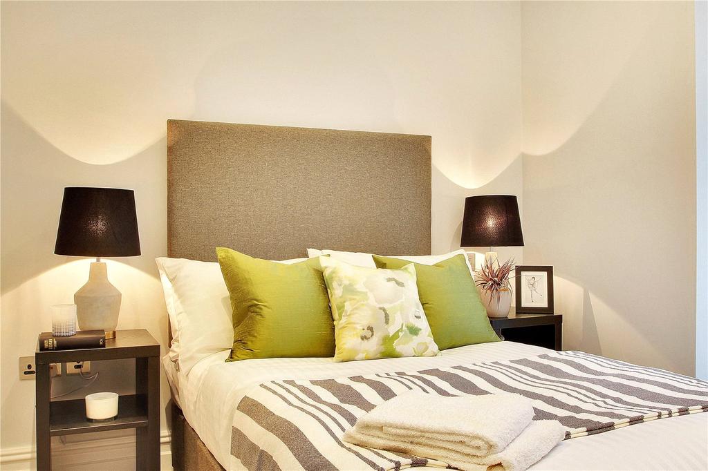 Show Apartment