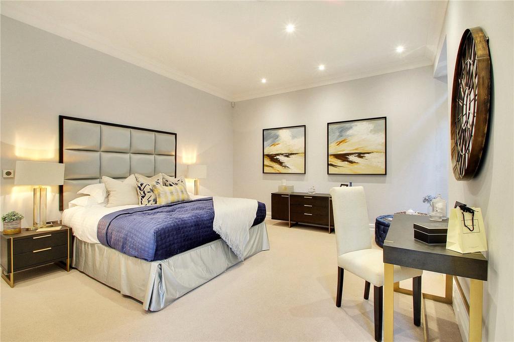 Show Apartment