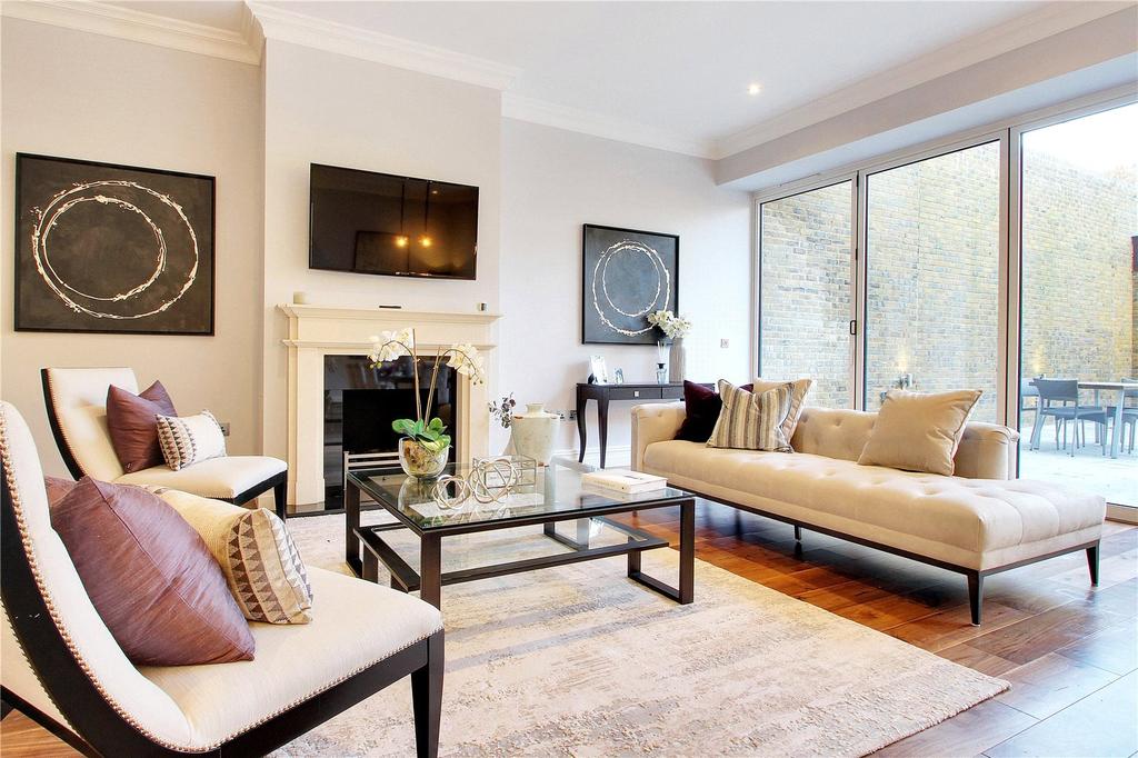Show Apartment