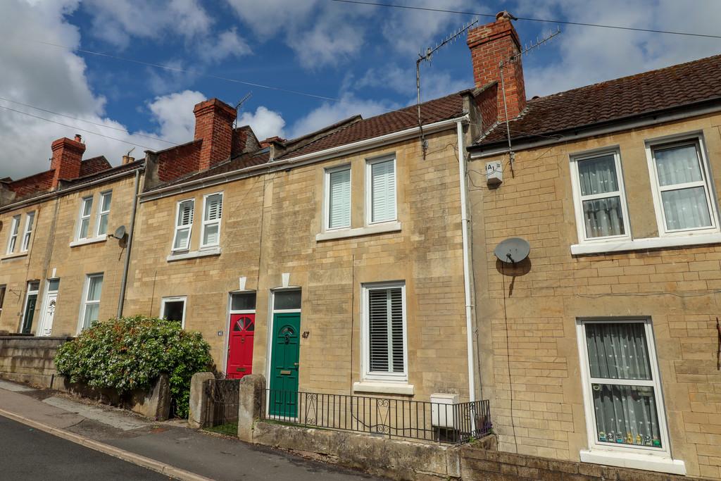 dartmouth-avenue-bath-2-bed-terraced-house-350-000