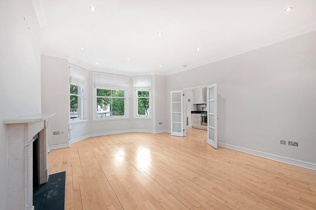 Marloes Road, Kensington, London 2 bed flat £2,492 pcm (£575 pw)