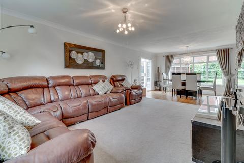 11 Alderdale Crescent, Solihull, B92 9QF