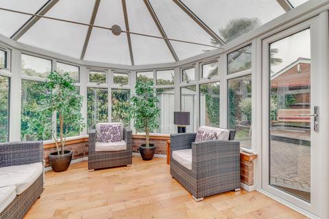 11 Alderdale Crescent, Solihull, B92 9QF