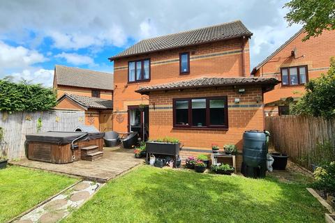 47 Beech Drive, Brackley, NN13 6JG