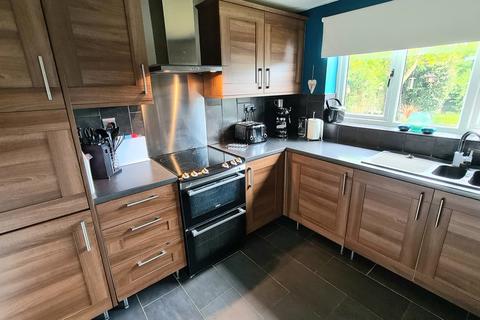 47 Beech Drive, Brackley, NN13 6JG