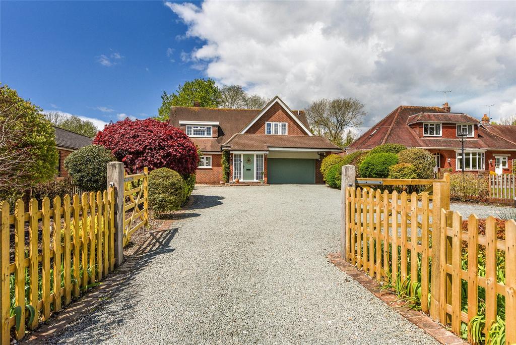 Finchdean Road, Rowland's Castle, Hampshire, PO9 4 bed detached house
