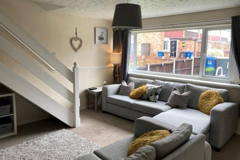26 Keepers Close, Burntwood, WS7 4UT