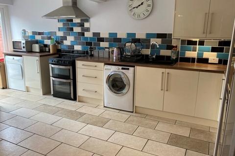 26 Keepers Close, Burntwood, WS7 4UT