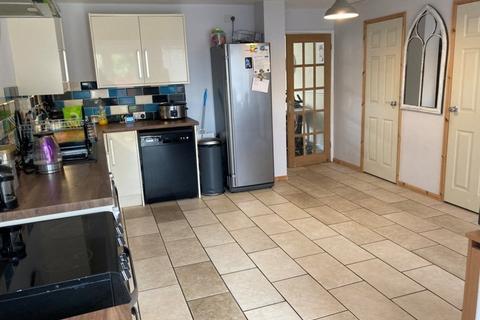 26 Keepers Close, Burntwood, WS7 4UT