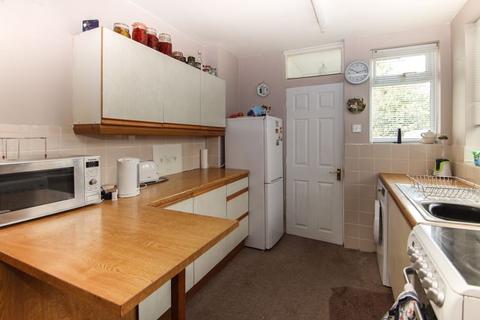 52 Common Road, Claygate, Esher, KT10 0HJ