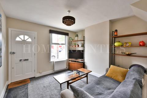11 Frampton Road, Potters Bar, EN6 1JF