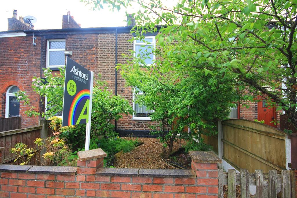 Clay Lane, Burtonwood, Warrington, WA5 2 bed terraced house £110,000
