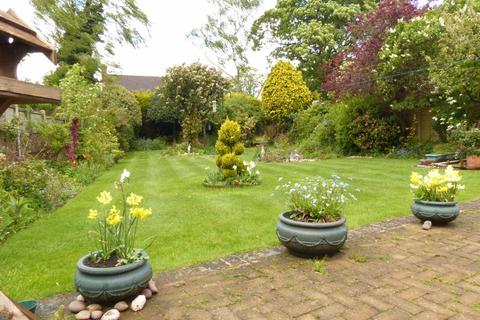 3 Streetly Drive, Sutton Coldfield, B74 4PY