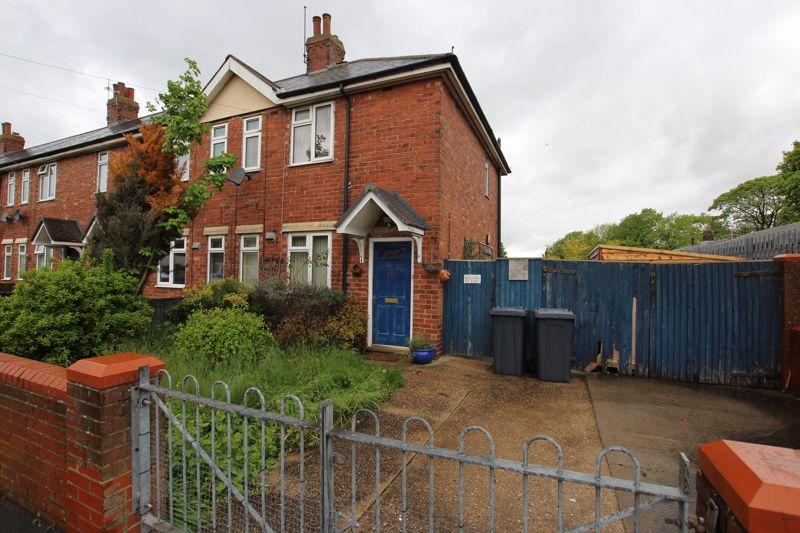 113 Macaulay Drive, Lincoln. LN2 4ER 2 bed end of terrace house £109,950
