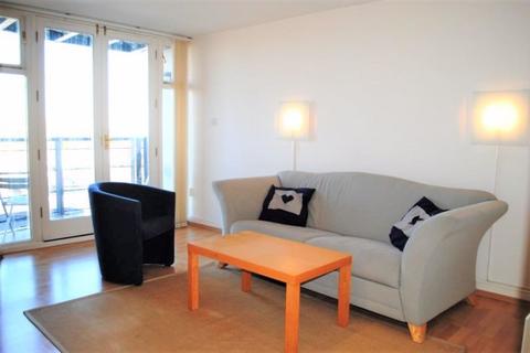 2 bedroom apartment to rent, Felixstowe Court, London