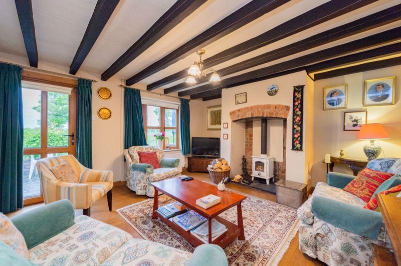 Quinta, Weston Rhyn, Oswestry 3 bed detached house - £365,000