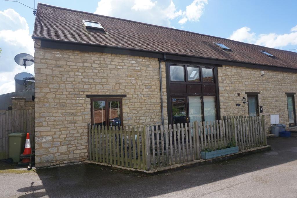 MANOR COURTYARD, SHERINGTON 2 bed apartment £800 pcm (£185 pw)