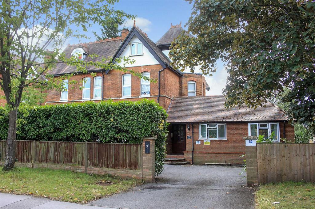 7 Boyn Hill Avenue, Maidenhead 1 bed flat for sale £159,950