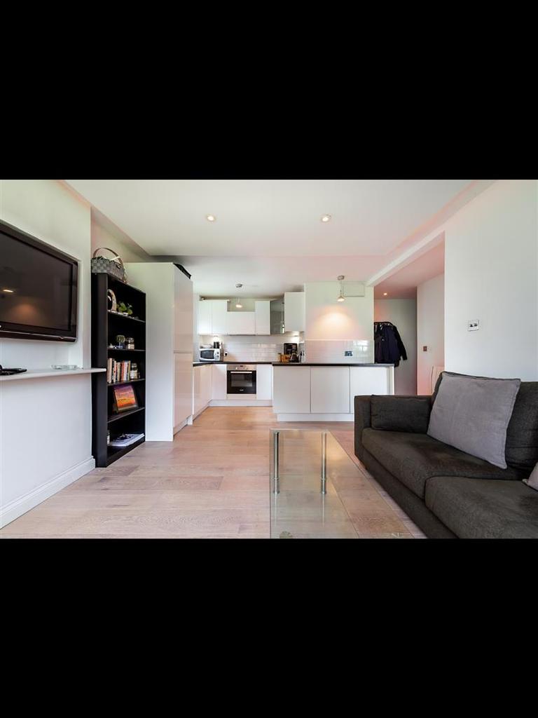 Bornedene, Potters Bar 1 bed flat £995 pcm (£230 pw)