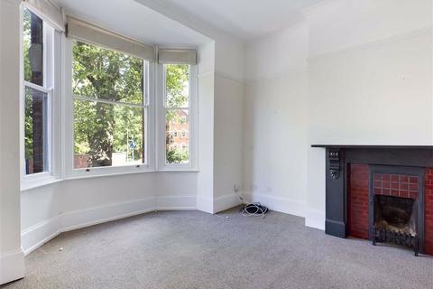Flat 3, 1 Alexandra Road, Gloucester, GL1 3DR