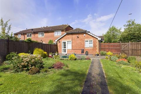 40 Blackwater Way, Longlevens, Gloucester, GL2 0XN