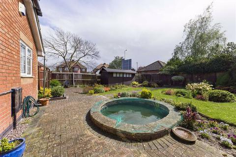 40 Blackwater Way, Longlevens, Gloucester, GL2 0XN