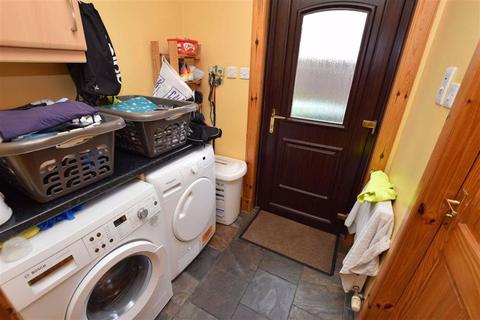 1 Macgregor Avenue, Grantown-on-spey, PH26 3ET