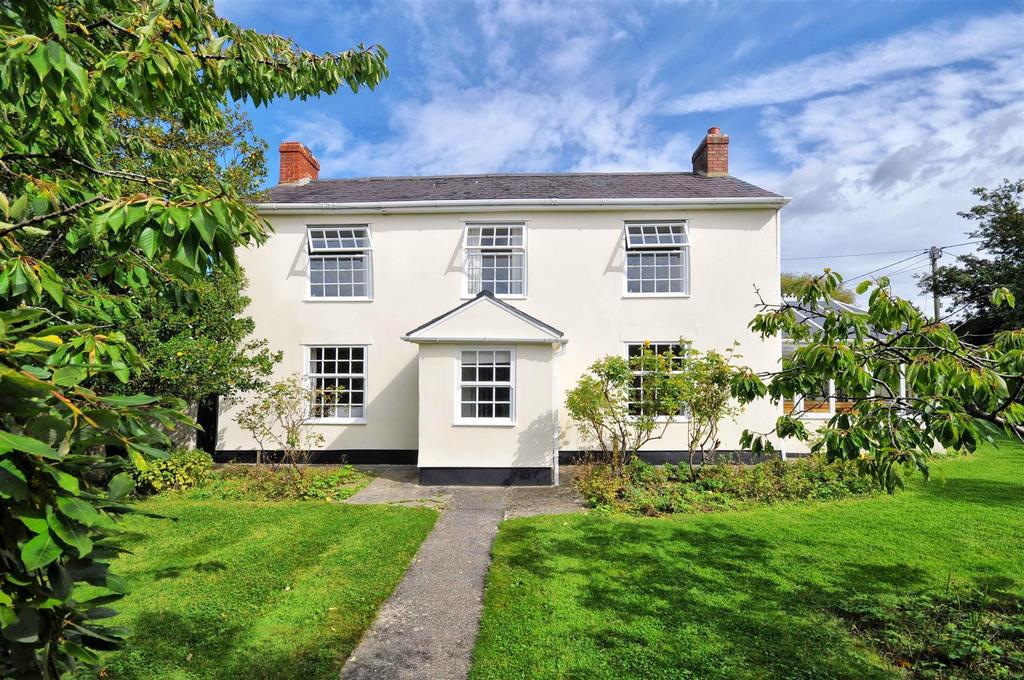 Thame Road, Blackthorn, Bicester 4 bed detached house £650,000