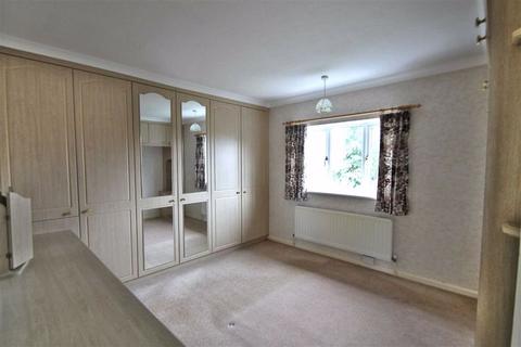 7 Evenden Road, Meopham, Gravesend, DA13 0HA