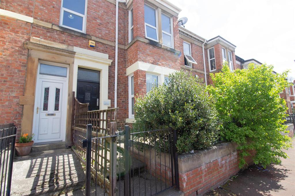 Rodsley Avenue, Gateshead 2 bed ground floor flat £95,000