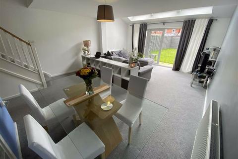3 Neptune Close, Salford, M7 1AX