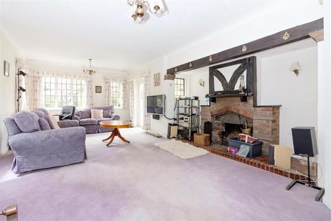 79 Rectory Road, Worthing, BN14 7PD
