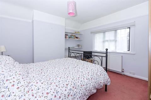79 Rectory Road, Worthing, BN14 7PD
